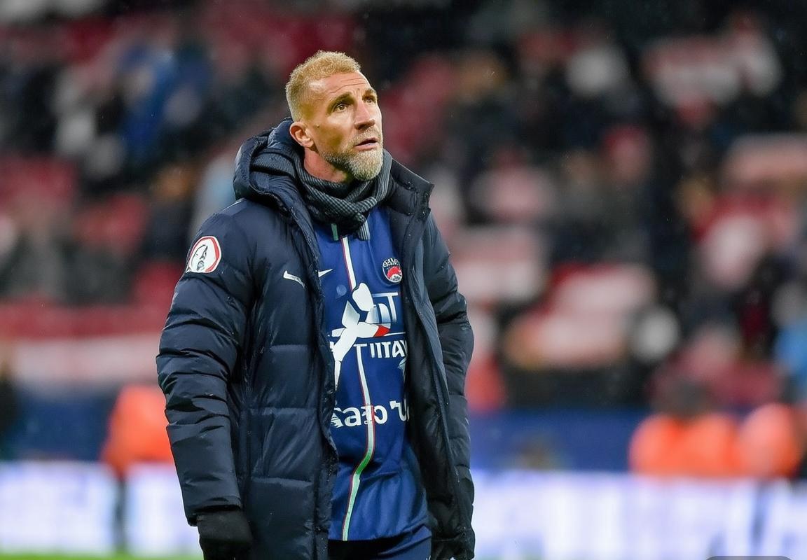 曼联转会瞄准法甲新星莱尼·约罗，勒沃库森引援或促马奎尔离队